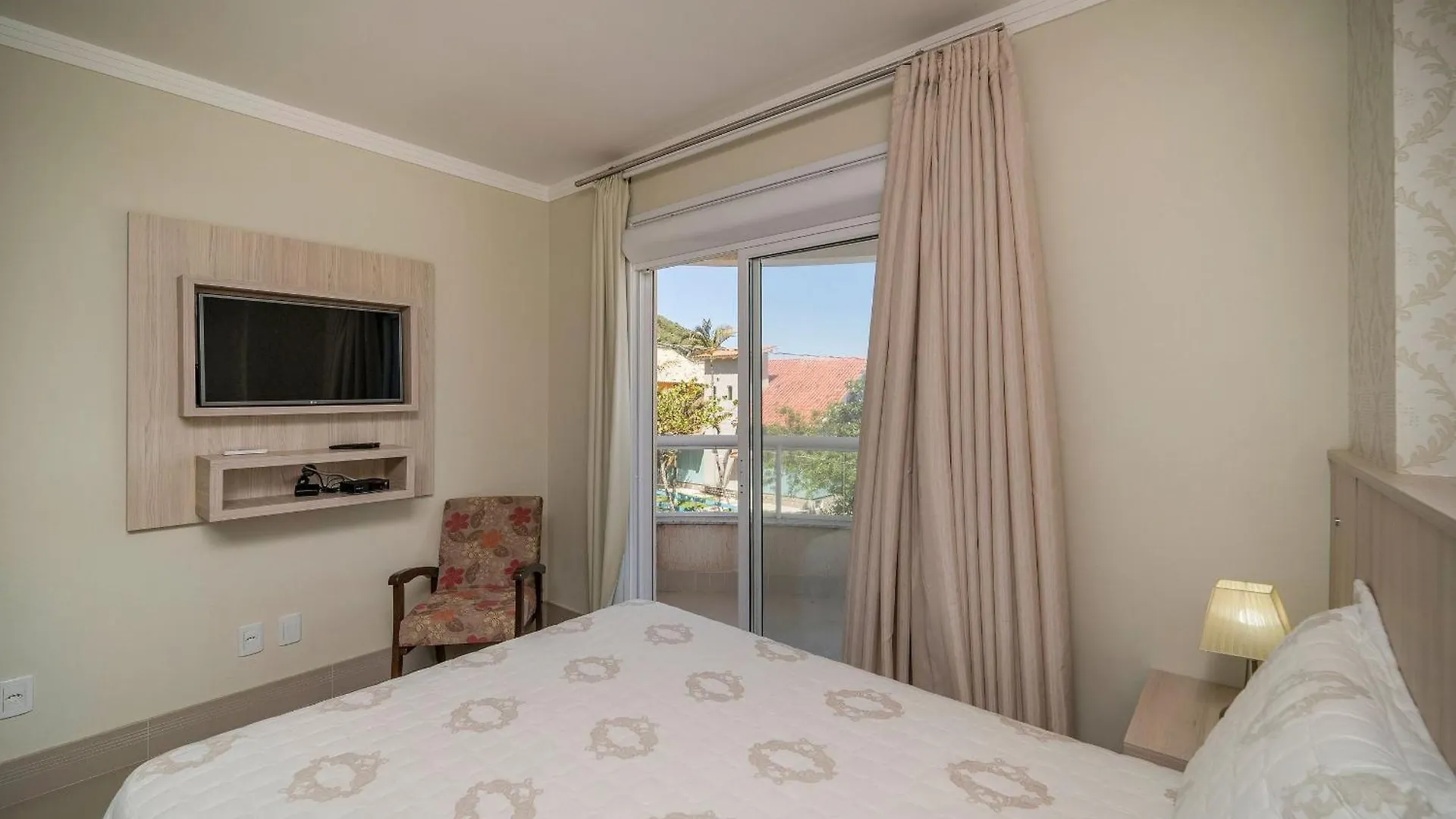 A48 - Acropole Appartement Bombinhas